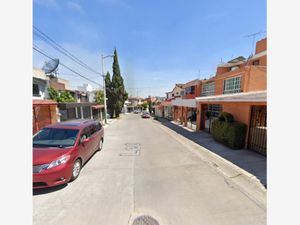 Casa en Venta en Jardines de Satelite Naucalpan de Juárez