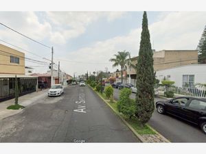 Casa en Venta en Colinas de las Aguilas Zapopan