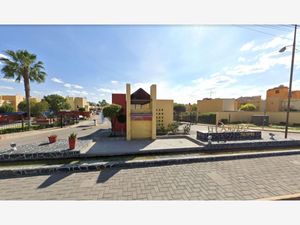 Casa en venta en Santiago Teyahualco, 54984 Fraccionamiento Paseos de  Tultepec II, Méx., México. Escuela Primaria Isidro Fabela, Plaza Citadel,  Locales Comerciales y oficinas, Misioneras de San Juan Bautista