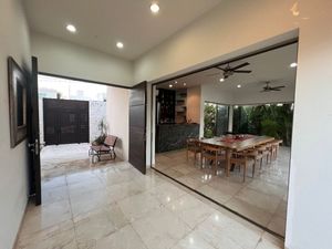 Casa en venta de 3 habitaciones y piscina, al norte de Mérida