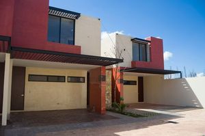 Casa en venta de 2 habitaciones y piscina, al norte de Mérida