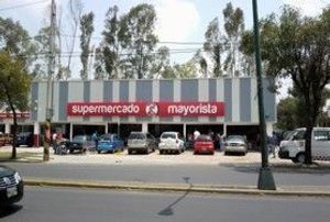 Local en renta con estacionamiento en el límite de Azcapotzalco y Naucalpan