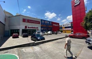 Oficina en Plaza Comercial en Tlalnepantla