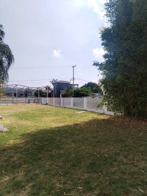 OPORTUNIDAD Casa con terreno en venta,  Fraccionamiento Tres Reyes, Cajititlán