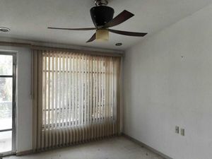 OPORTUNIDAD Casa con terreno en venta,  Fraccionamiento Tres Reyes, Cajititlán