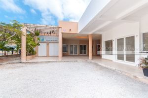 Puerto Aventuras commercial units B