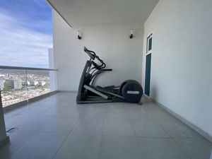 PENTHOUSE DE 290M2 EN RENTA, JURIQUILLA TOWERS! CON O SIN MOBILIARIO.