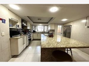 Casa en Venta en Lomas Del Valle Zapopan