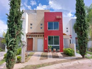 Casa en Venta en Santa Cruz de las Flores Tlajomulco de Zúñiga