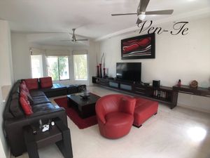 CASA EN VENTA EN PUERTA DE HIERRO