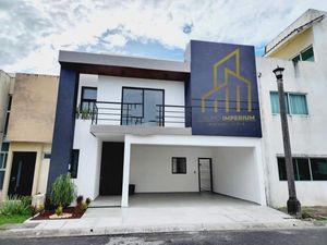 Casa en Venta en Lomas del Sol Alvarado