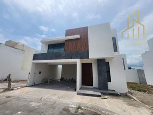 Casa en Venta en Lomas del Sol Alvarado