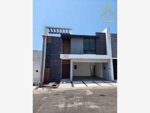 Casa en Venta en Lomas del Sol Alvarado