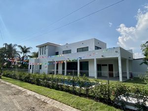 Casa con alberca en Cajititlán